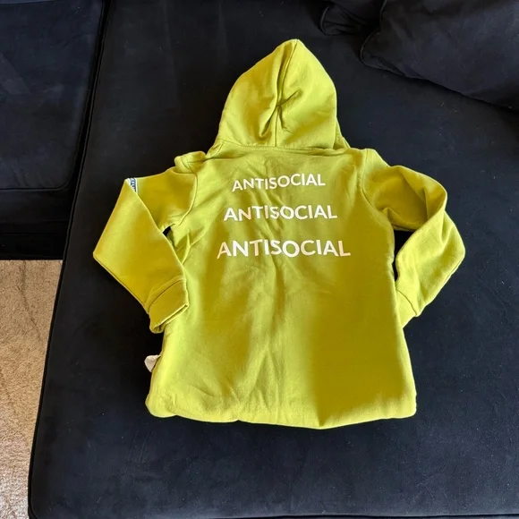 Antisocial green jumpsuit for sport, snowboard , cozy weather - Picture 4 of 6